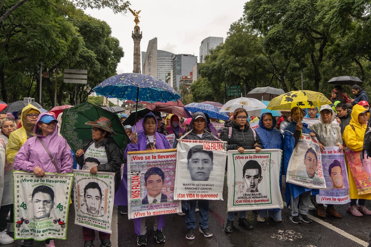 Compra forzada de quesos y robos de información: guerra abierta en la Fiscalía del ‘caso Ayotzinapa’