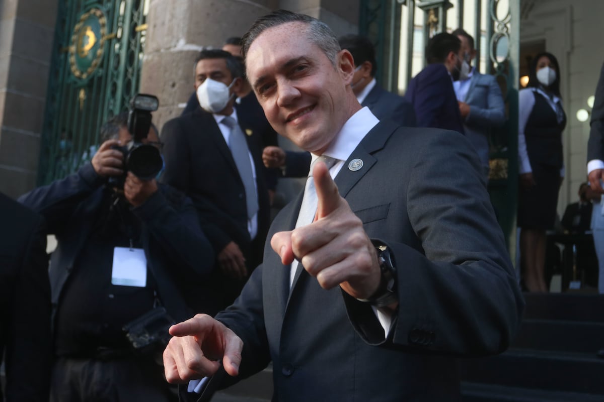 El nombramiento de Adrián Rubalcava como director del Metro desata el fuego cruzado en Morena