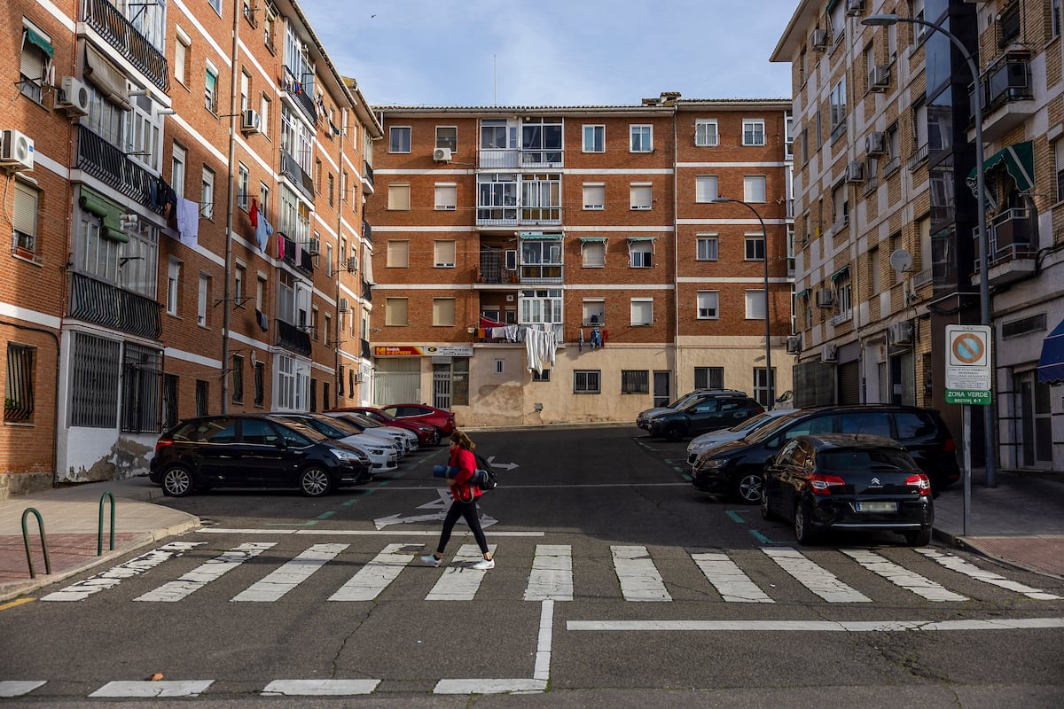 ¿Vivir en Segovia y trabajar en Madrid? ¿Mudarse a Sabadell aunque vaya a diario a Barcelona? Así son los precios del éxodo inmobiliario | Negocios