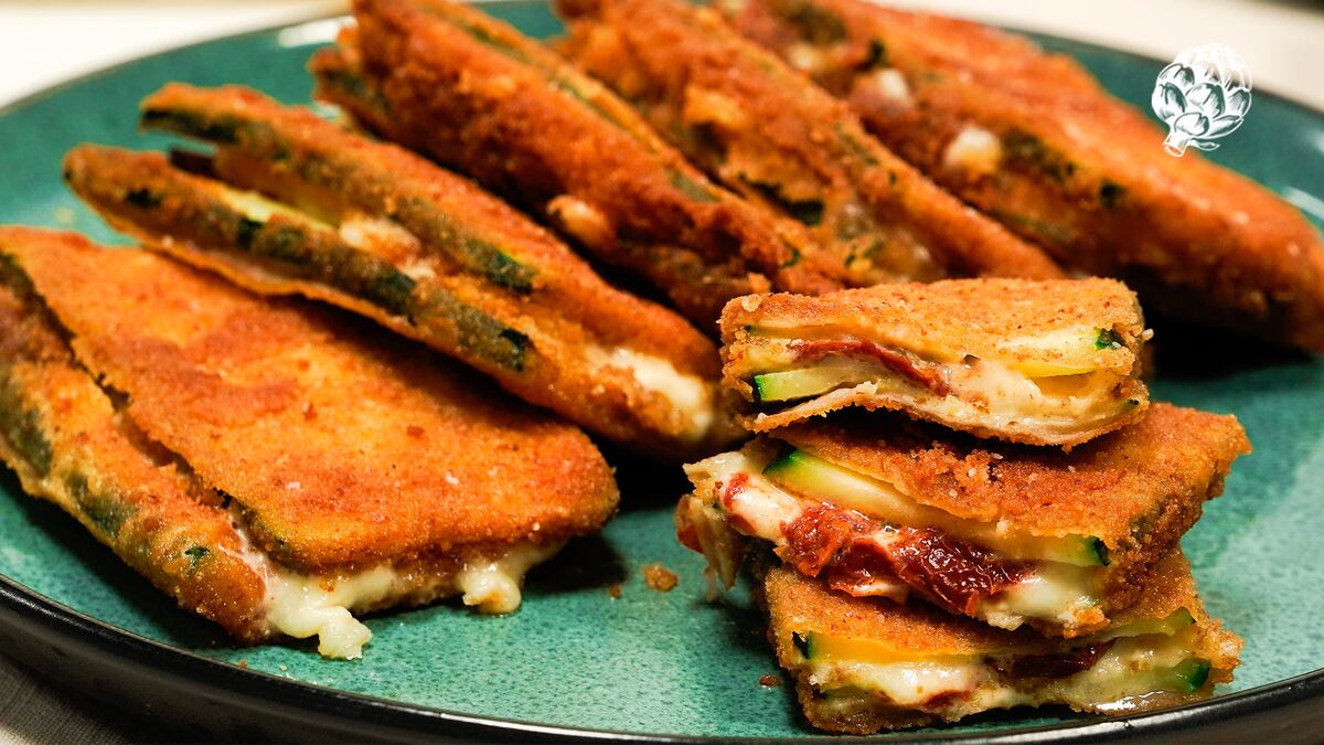 Receta : San jacobo de calabacín: la versión con verdura de un gran empanado | El Comidista | Gastronomía