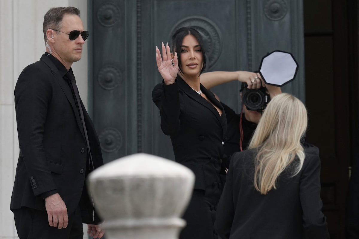 Kim Kardashian declara en el juicio en París por el robo millonario que sufrió en 2016: “Pensaba que iban a encontrarme muerta en la cama” | Gente