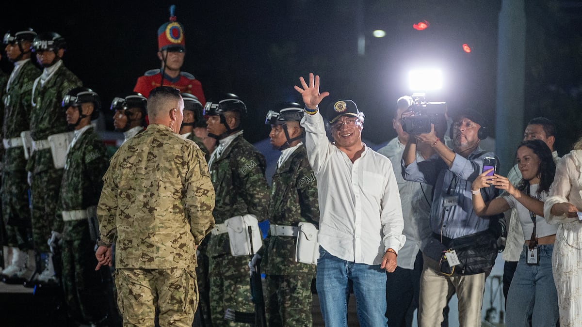 Petro azuza a sus bases contra los políticos tradicionales en Barranquilla: “Nos quitan la dignidad”