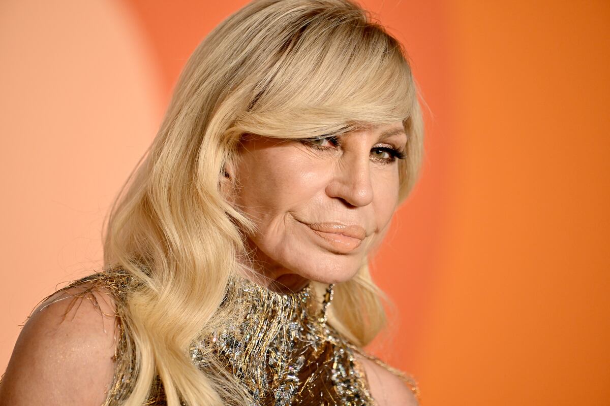 Donatella Versace critica el “vergonzoso” hotel de Miami que lleva su nombre: “No tiene ni tendrá nunca nada que ver conmigo ni con mi familia” | Gente