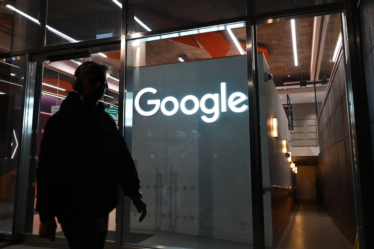 El impuesto mínimo a las multinacionales no acaba con las rebajas fiscales a las empresas | Economía