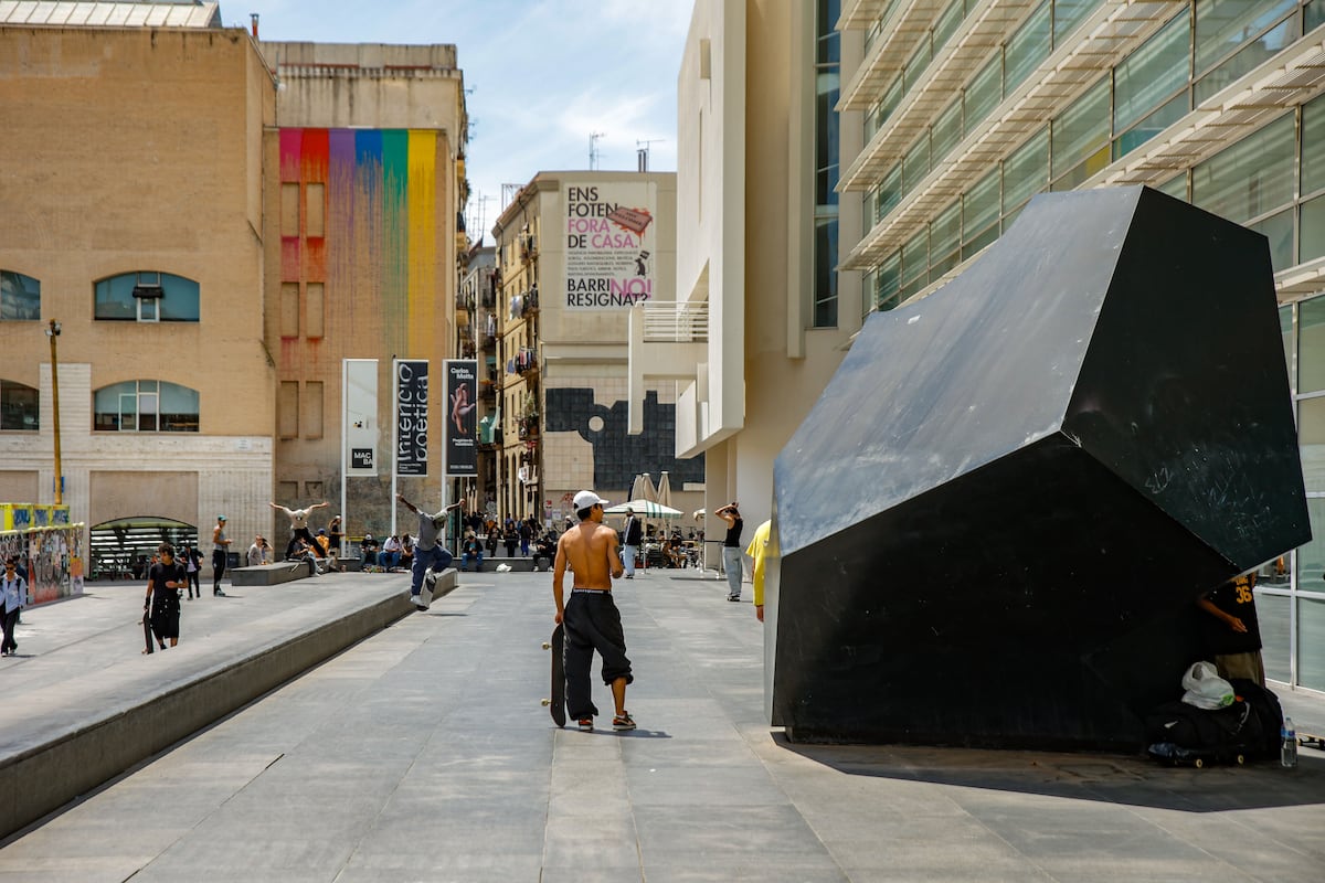 Un Raval més centre que marge: La generació que es rebel·la contra l’exotització del barri | Cinema i Televisió