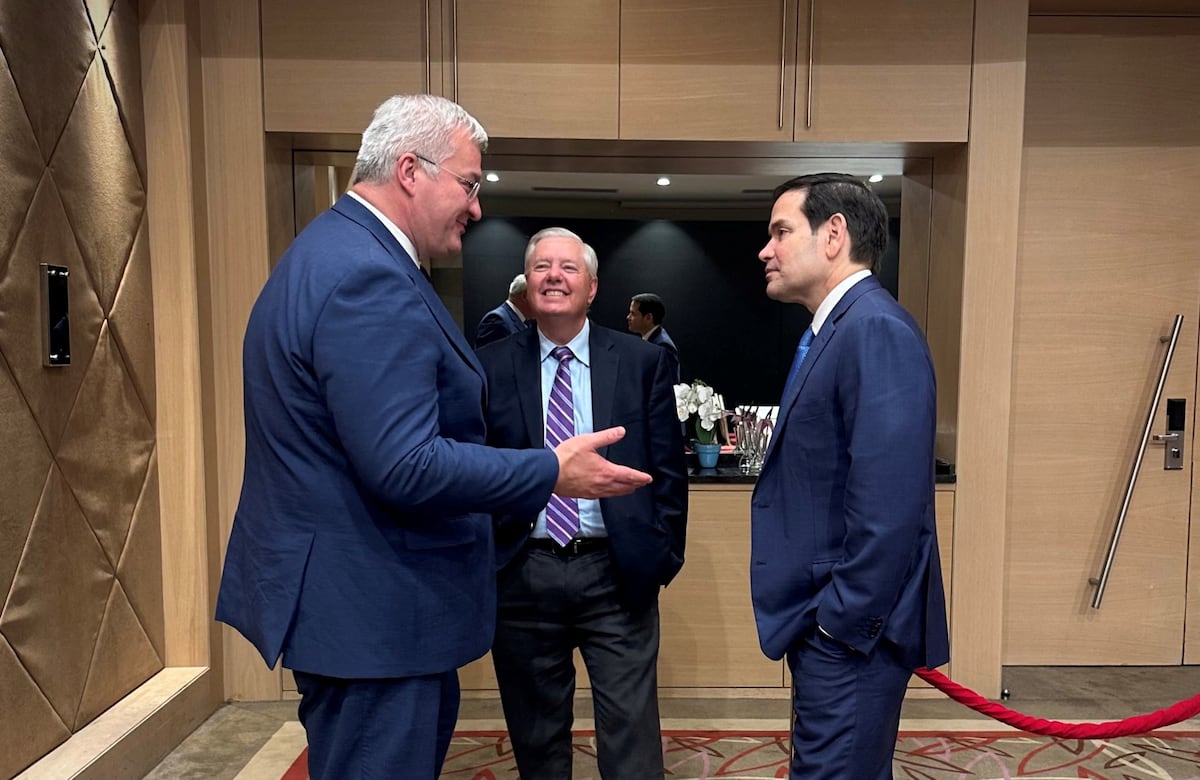 Última hora de la guerra de Rusia en Ucrania, en directo | Delegaciones de Ucrania y Rusia se reúnen en Estambul por primera vez en tres años | Internacional
