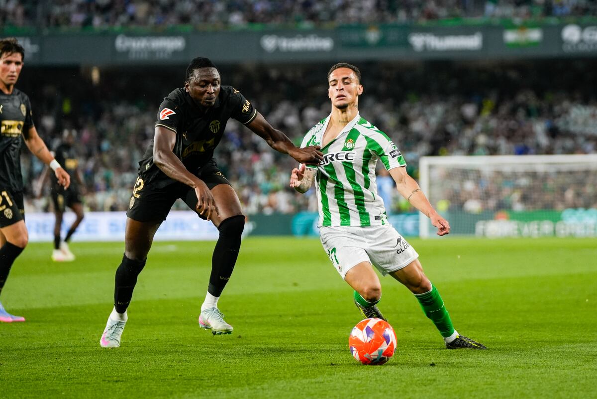 Empate, fiesta y adiós al Benito Villamarín | Fútbol | Deportes