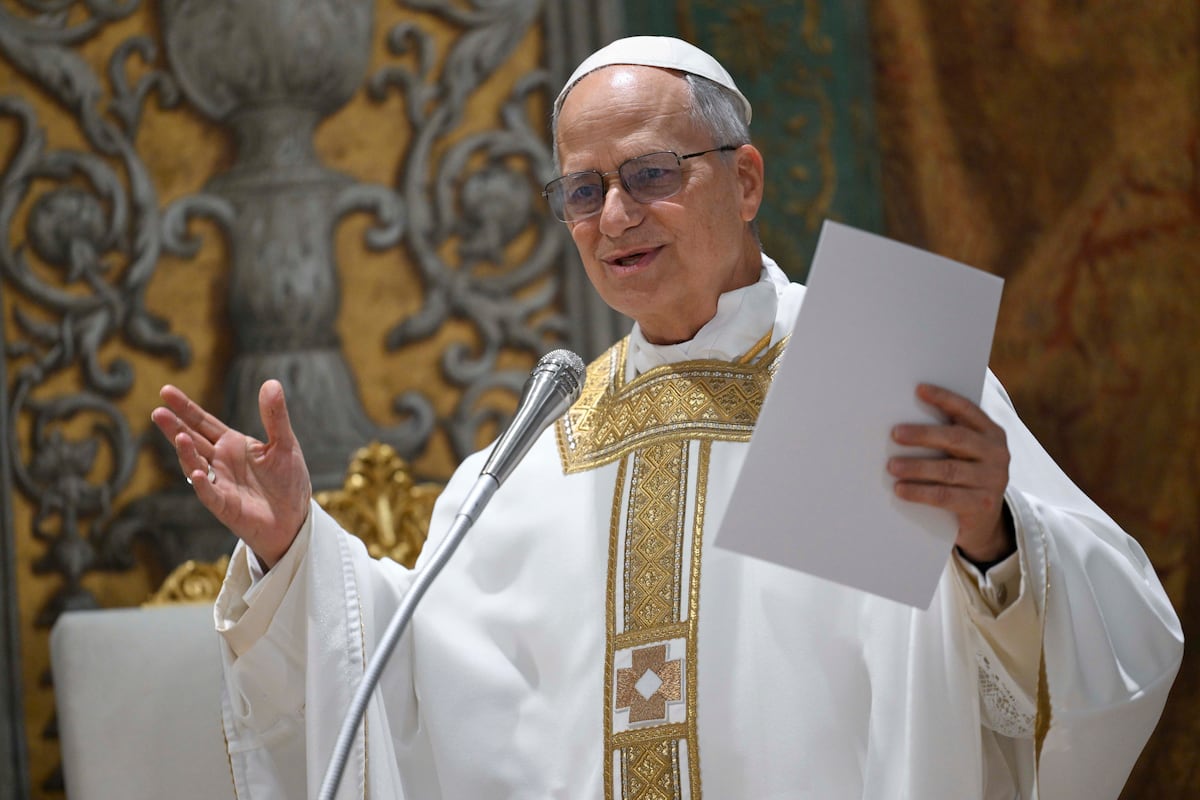 El papa León XIV a EL PAÍS, antes del cónclave sobre la labor de los periodistas: “Gracias por el trabajo, que considero muy importante” | Internacional