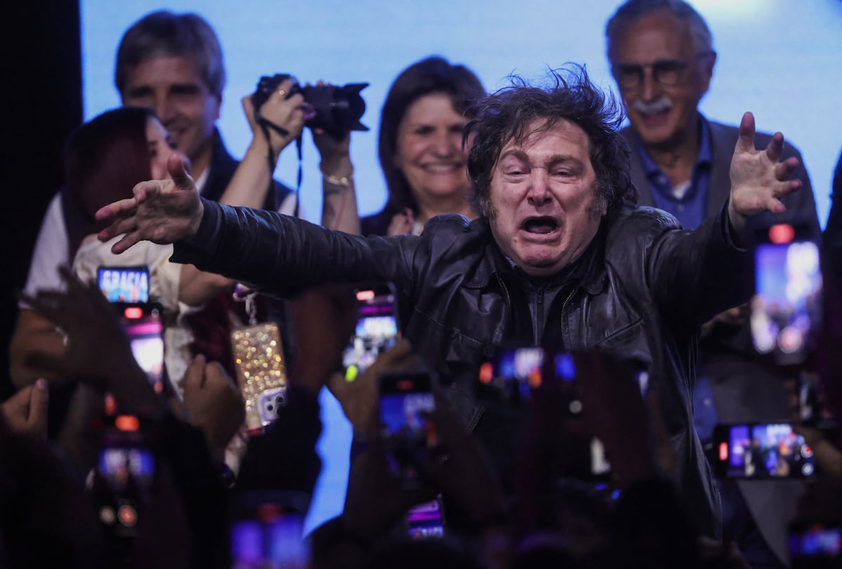 Milei aplasta a Macri en Buenos Aires en su guerra por el control de la derecha